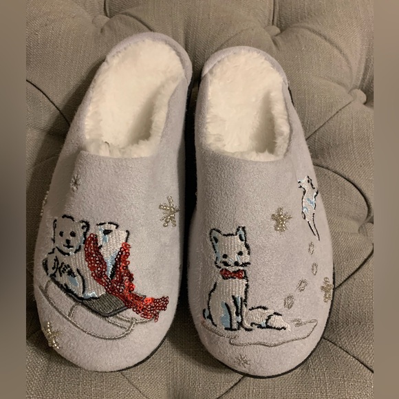 Vera Bradley Beary Merry embellished slippers - Picture 4 of 13